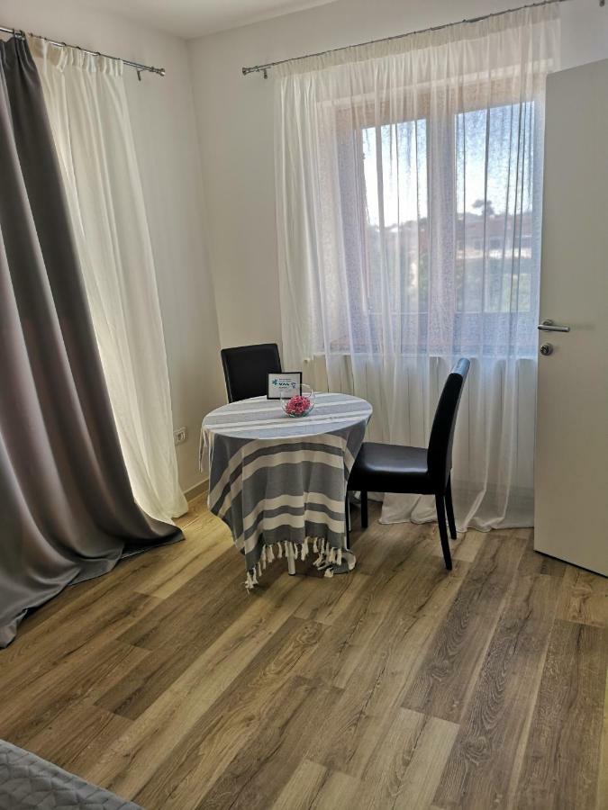 רוביני Apartments Val מראה חיצוני תמונה